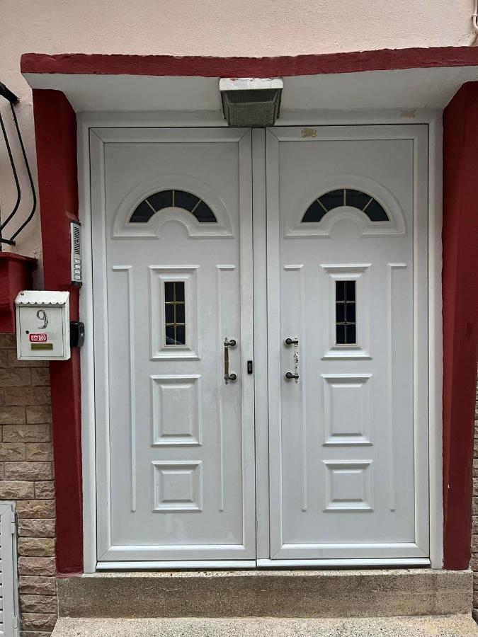 Two Bedroom Apartment In Historical Area 塞萨洛尼基 外观 照片